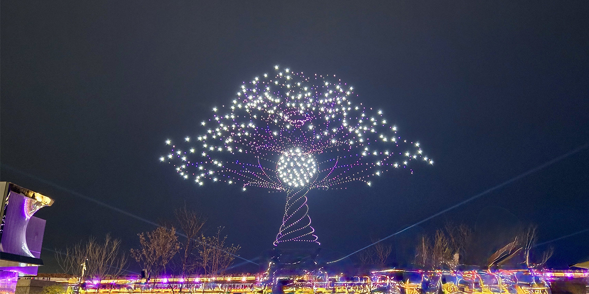 大阪・関西万博ドローンショー七夕特別演出「Flash Wish Tree」