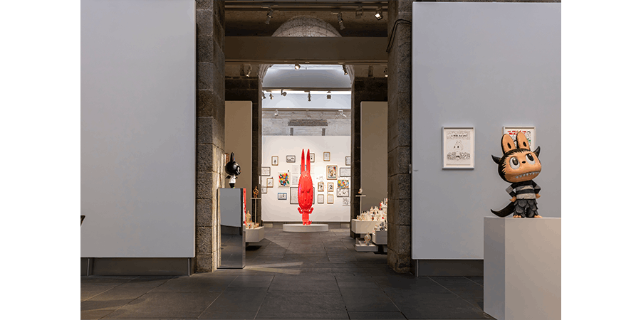 THE MONSTERS 10周年記念展 東京「MONSTERS BY MONSTERS: NOW AND THEN」会場風景