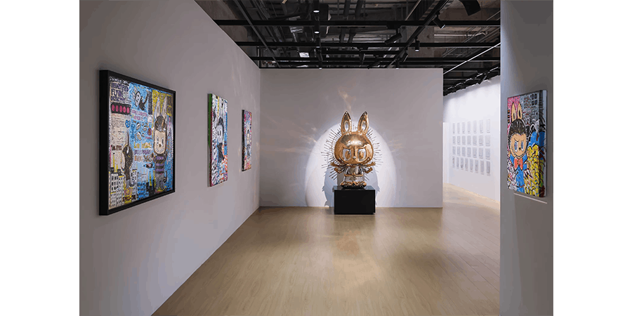 THE MONSTERS 10周年記念展 東京「MONSTERS BY MONSTERS: NOW AND THEN」会場風景