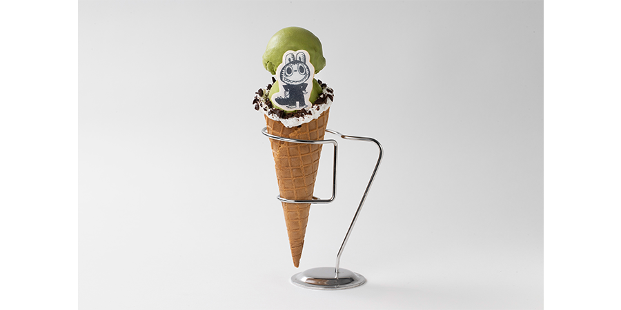 THE MONSTERS 10周年記念展 東京「MONSTERS BY MONSTERS: NOW AND THEN」コラボメニュー：ZIMOMO's MATCHA ICE CREAMの画像